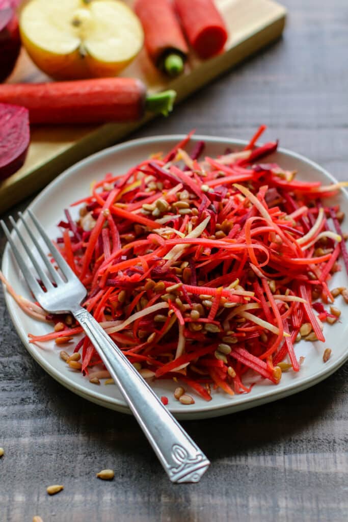 Carrot, Apple & Beet Detox Salad