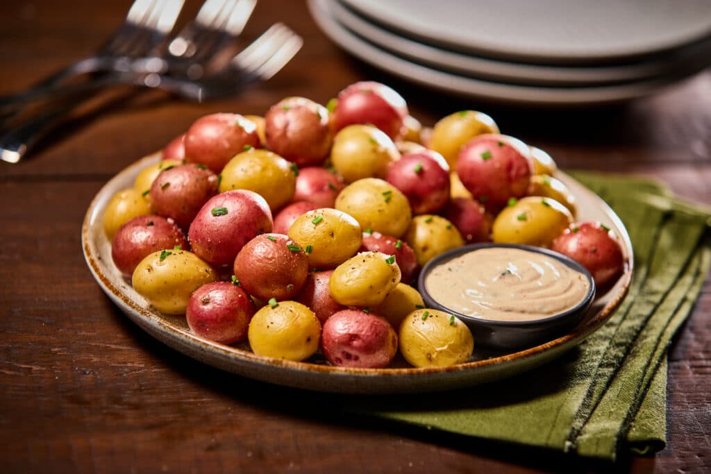 Crispy Roasted Nibbles with Creamy Garlic Dip